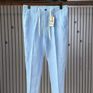 The New Capri Linen Pant