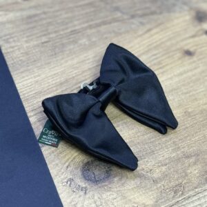 Oversized Basic Pre-Tied Bow Tie