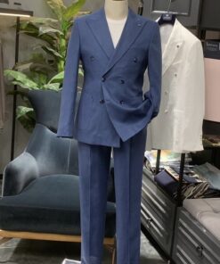 Elite Double Breasted Italian Suit | Discrete